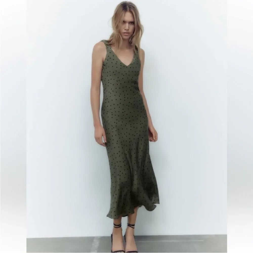 ZARA Midi Slip Dress Green Polka Dots Satin Sleeveless V-neck Coquette Sz S NWT